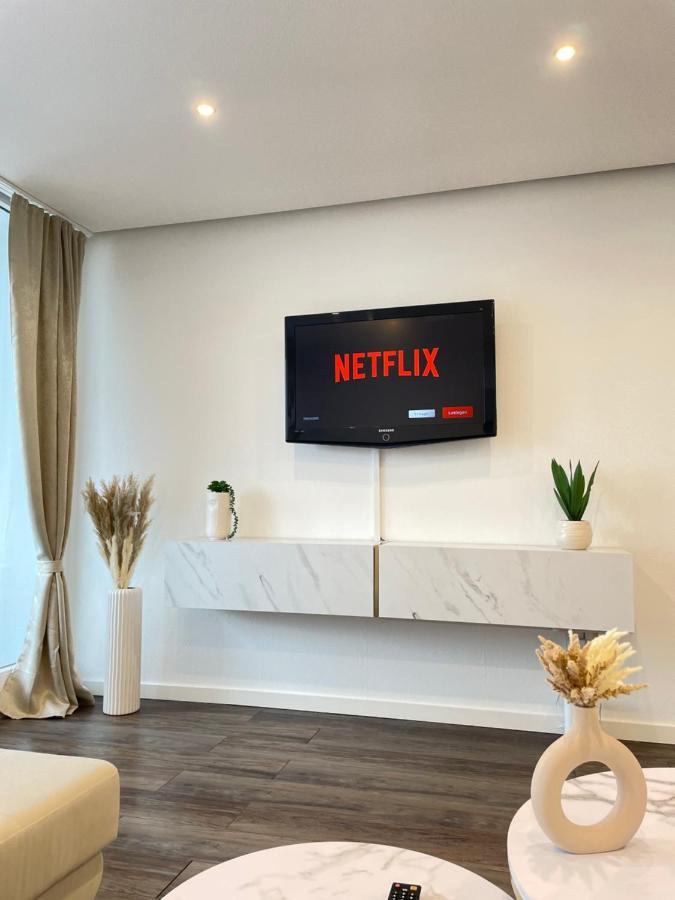 Regency Apartments - Stylische Zentrale 50M2 Wohnung Mit Balkon, Wasserblick Und Netflix Hanover Exterior photo
