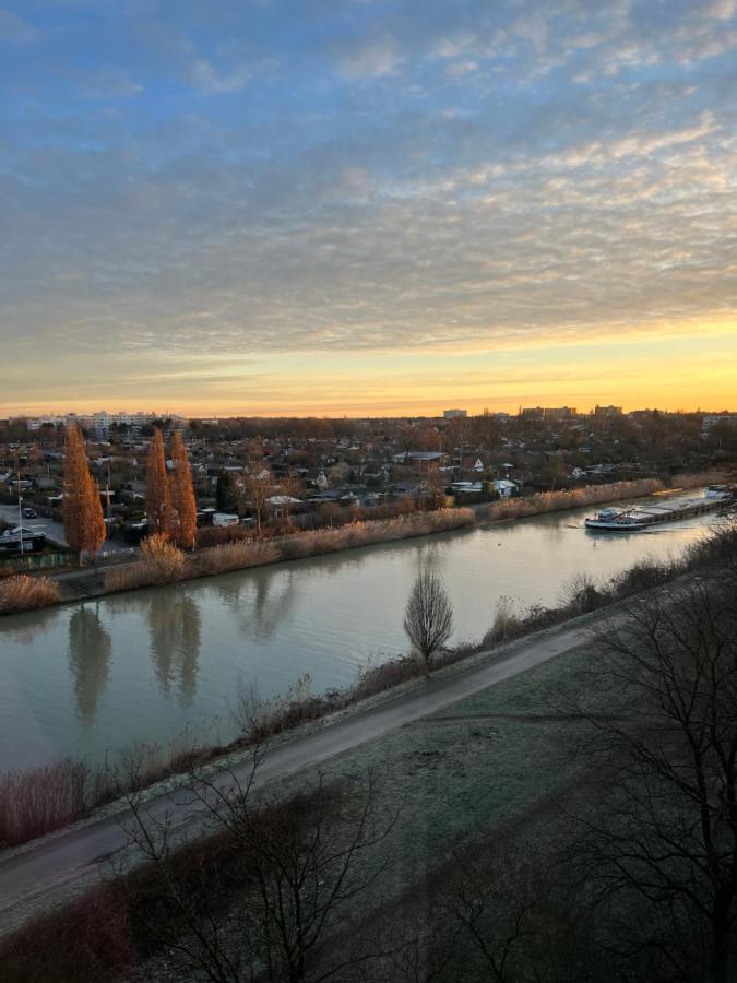 Regency Apartments - Stylische Zentrale 50M2 Wohnung Mit Balkon, Wasserblick Und Netflix Hanover Exterior photo