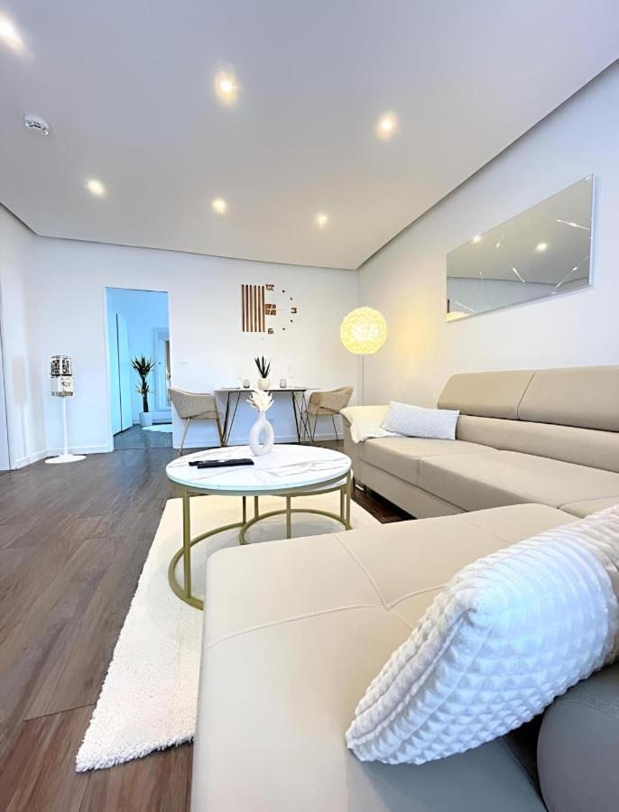 Regency Apartments - Stylische Zentrale 50M2 Wohnung Mit Balkon, Wasserblick Und Netflix Hanover Exterior photo