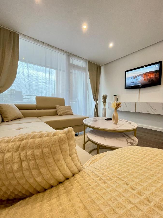 Regency Apartments - Stylische Zentrale 50M2 Wohnung Mit Balkon, Wasserblick Und Netflix Hanover Exterior photo