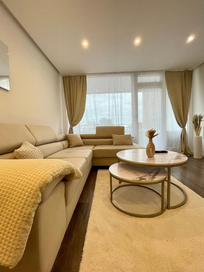 Regency Apartments - Stylische Zentrale 50M2 Wohnung Mit Balkon, Wasserblick Und Netflix Hanover Exterior photo