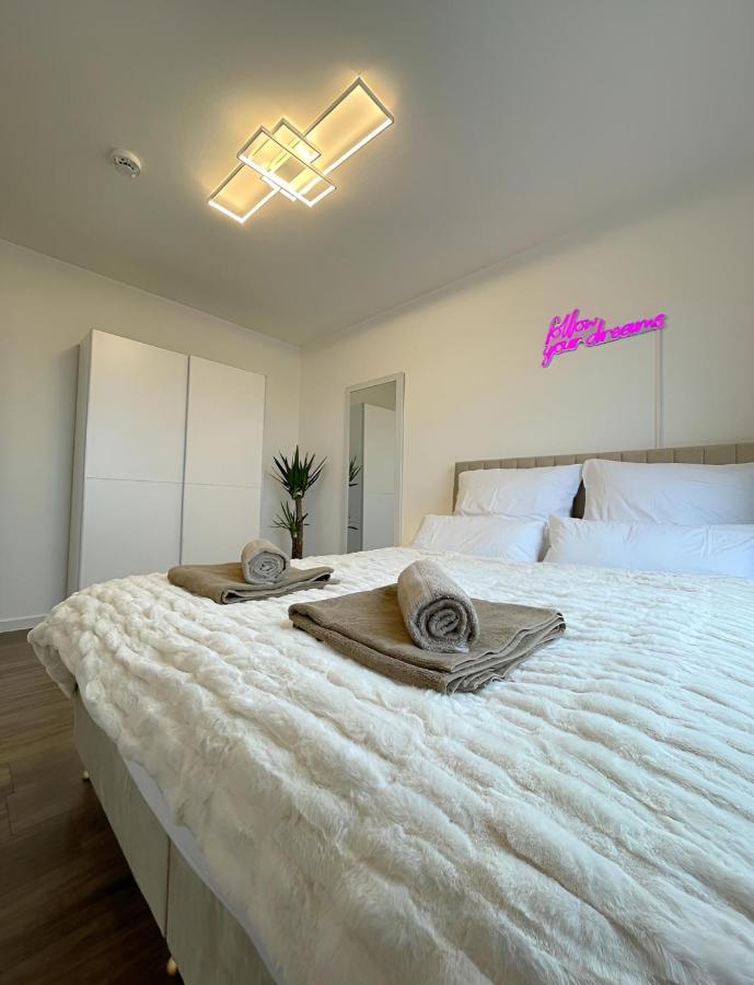 Regency Apartments - Stylische Zentrale 50M2 Wohnung Mit Balkon, Wasserblick Und Netflix Hanover Exterior photo